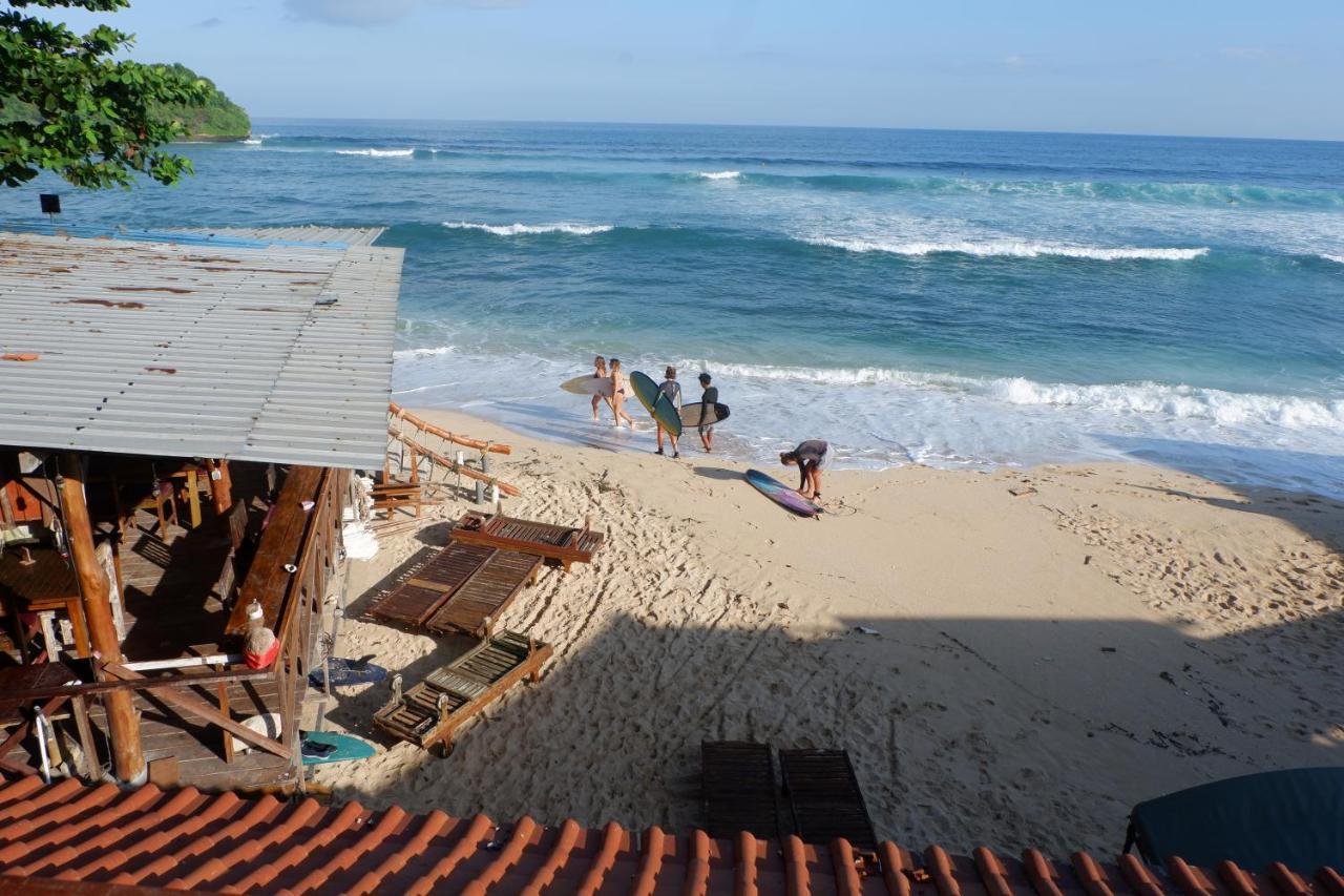 Santai Warung Bali Hotell Jimbaran Exteriör bild